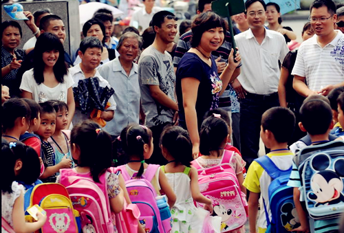 課后延時服務(wù)學(xué)校收費，家長卻不理解，老師不是掙工資了嗎？怎么還收錢？