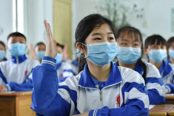 班級(jí)調(diào)座位也有講究？看似毫無規(guī)律可循，其實(shí)班主任費(fèi)了不少心思