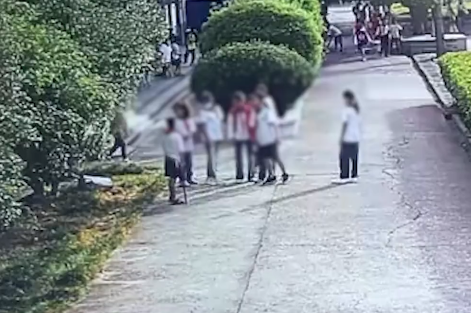 福建兩小學(xué)生起沖突，一人被打傷住進(jìn)ICU，相關(guān)部門(mén)已介入處理