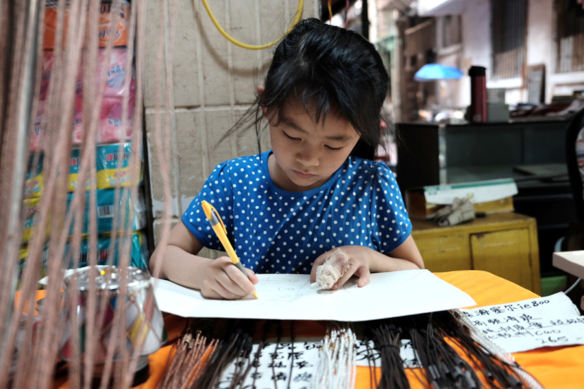 9歲小學(xué)生因“特殊體質(zhì)”火了，一做數(shù)學(xué)題就過敏，醫(yī)生解釋亮了