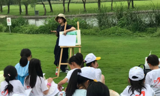 教育部新通知，學(xué)生或?qū)⒂瓉?lái)“四季假期”，家長(zhǎng)卻為此擔(dān)憂