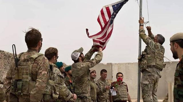 遭“背后捅刀”后，法國斥英國“奴性”，稱無法再信任澳大利亞