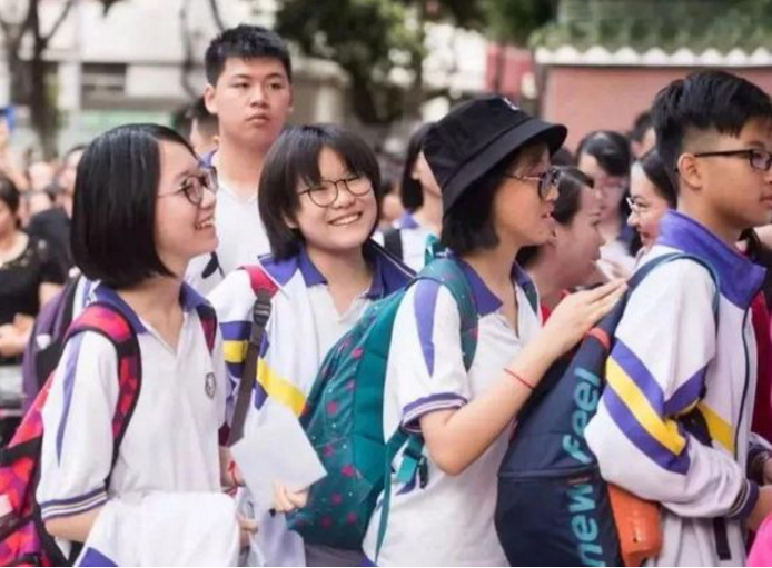 高考中“取消”一門學(xué)科投票，英語(yǔ)位列第2，榜首一點(diǎn)也不意外