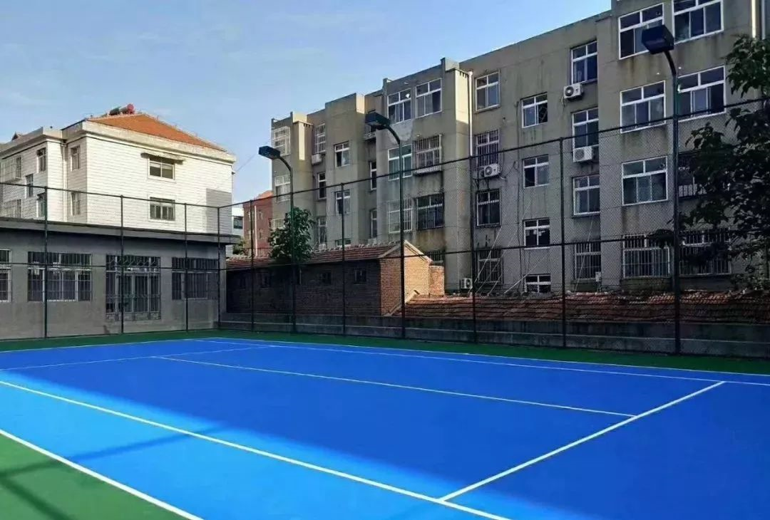 <a href=http://m.hjlhqqhx.cn target=_blank class=infotextkey>丙烯酸</a>球場運(yùn)動(dòng)地面