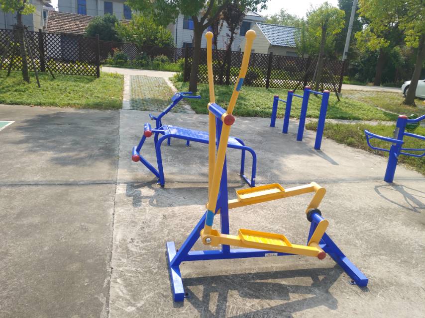 室外橢圓機(jī) 室外橢圓機(jī)