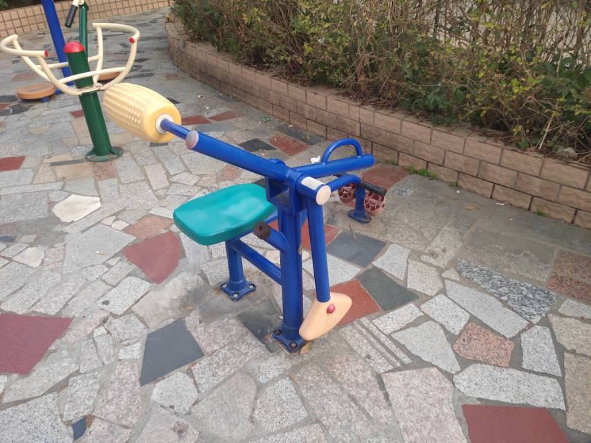 腰背按摩器 腰背按摩器