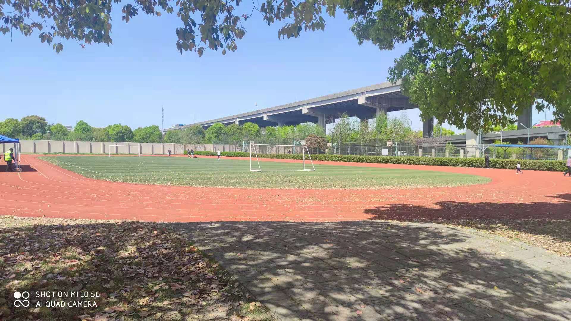 吳涇鎮(zhèn)公共運(yùn)動場