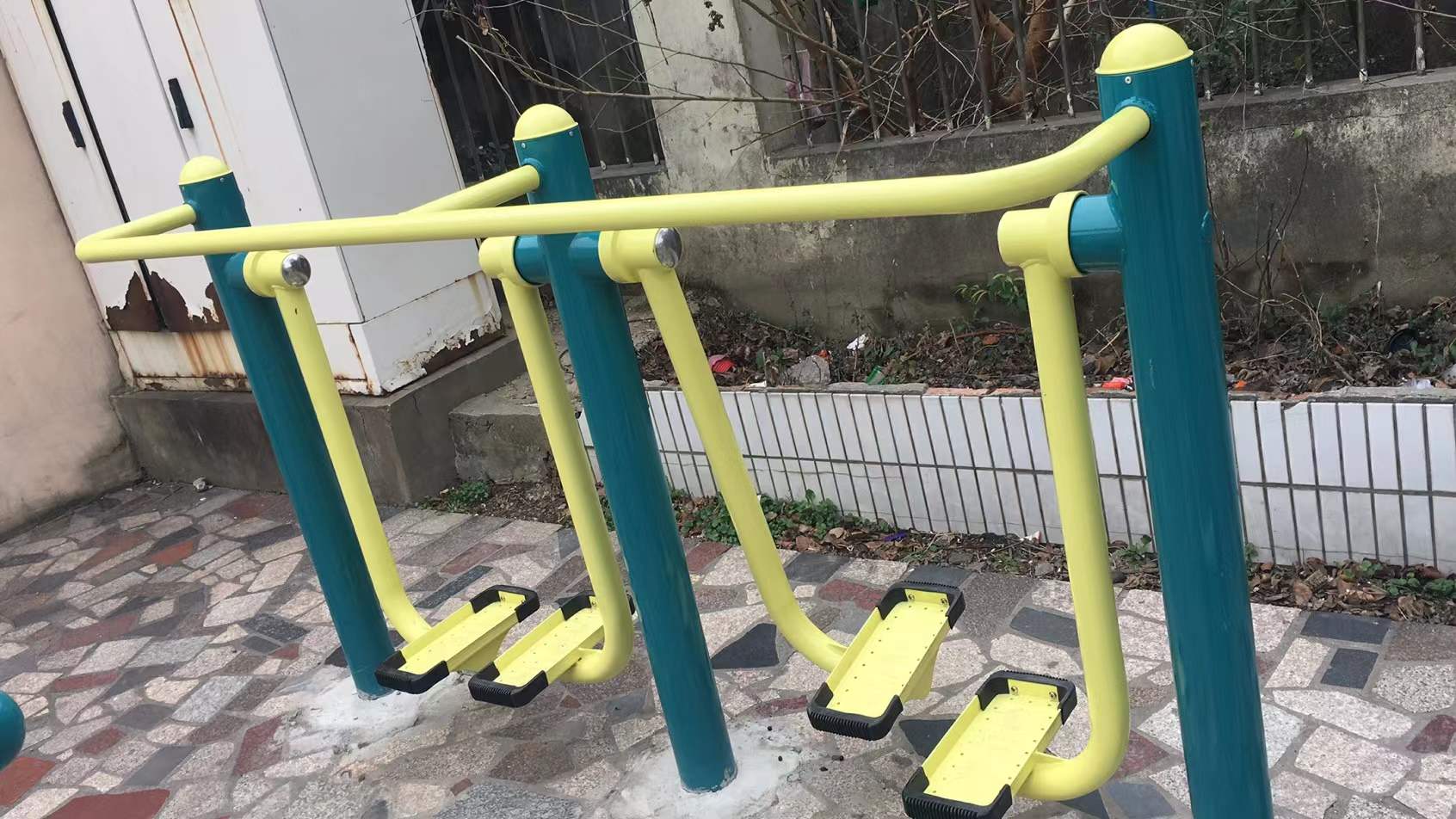 二位智能太空漫步機(jī)