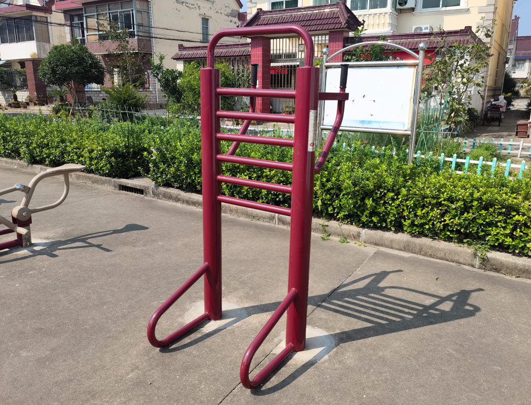 多功能訓練器 多功能訓練器