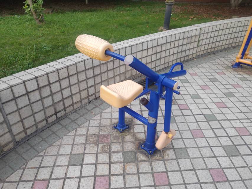 腹背鍛煉器 腹背鍛煉器