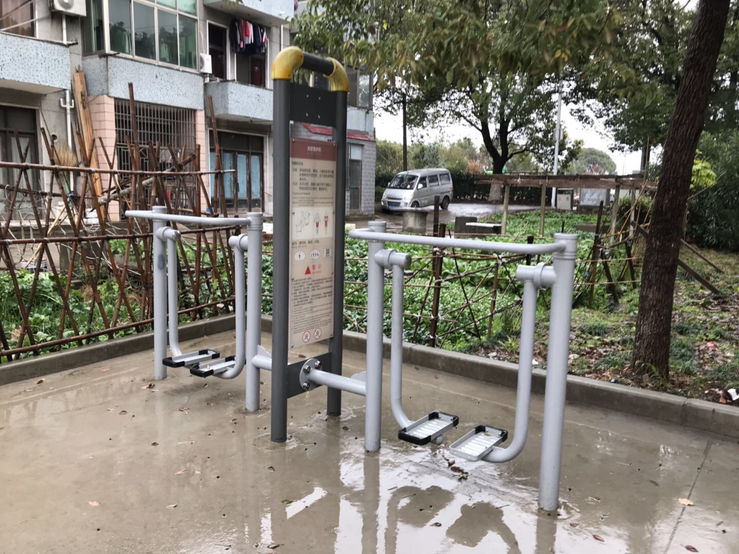 太空漫步機(jī) 太空漫步機(jī)