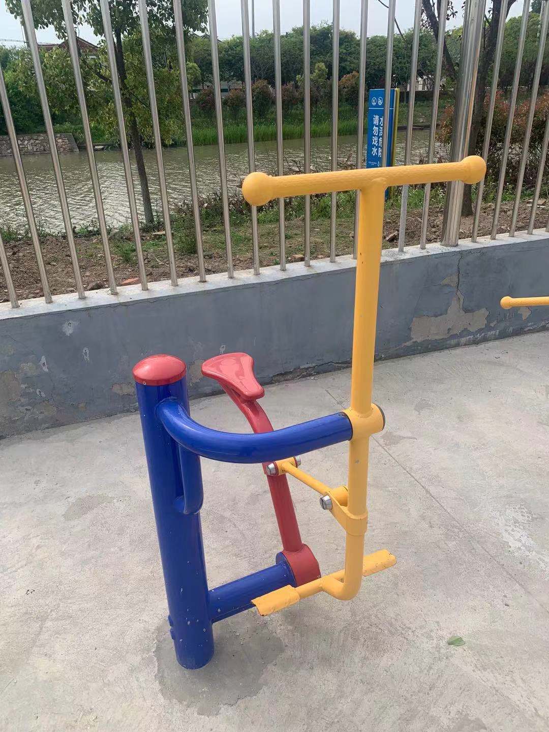 健騎機(jī) 健騎機(jī)