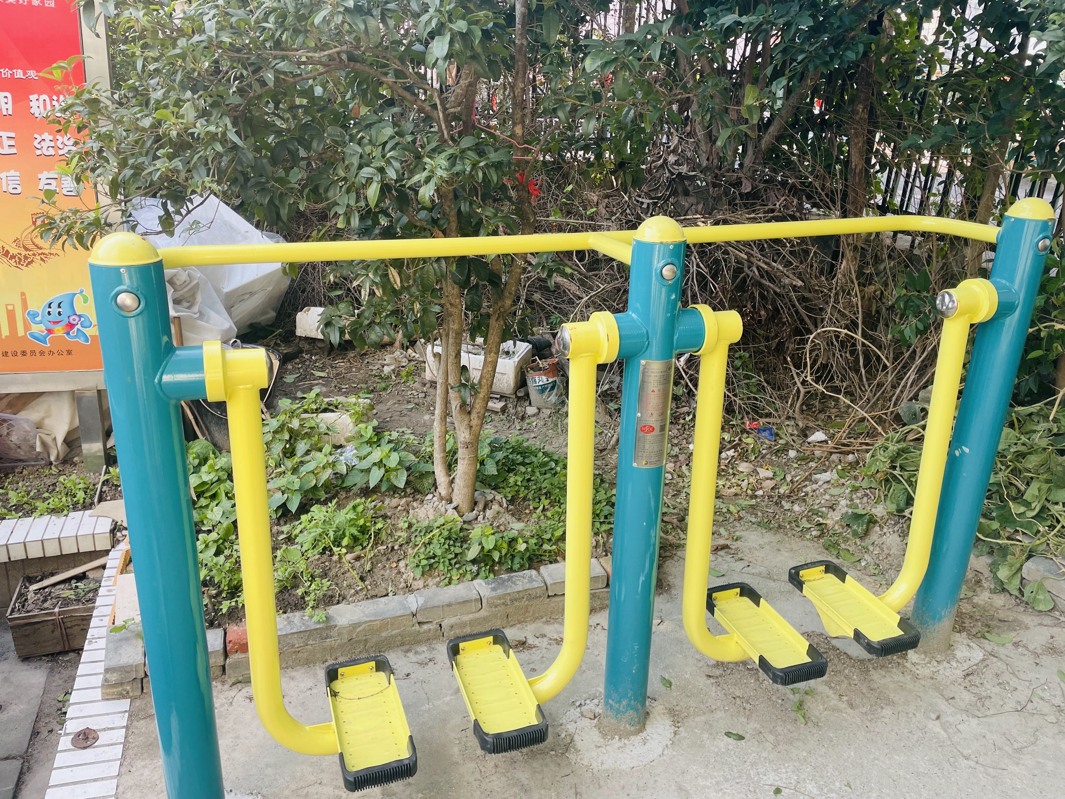 二位智能太空漫步機