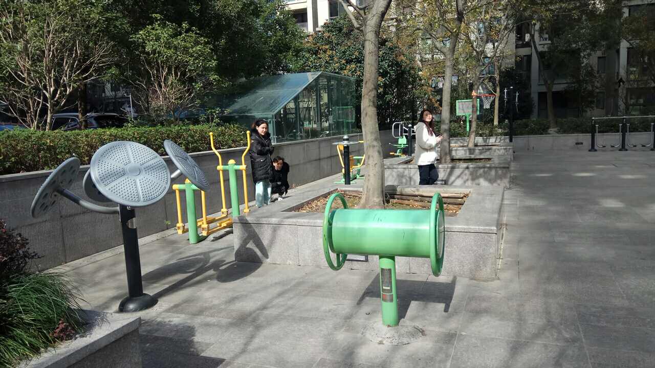 長征家苑市民益智健身苑點