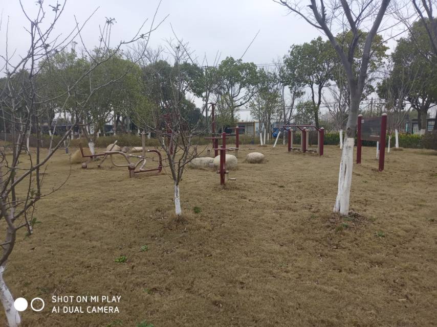 綠舟社區(qū)港俞路健身苑點（二）