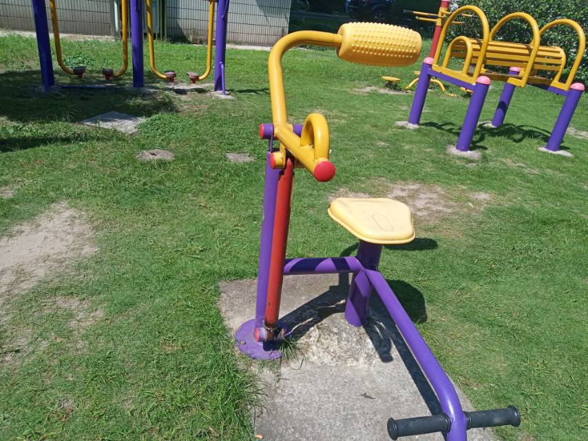 腹背訓(xùn)練器 腹背訓(xùn)練器