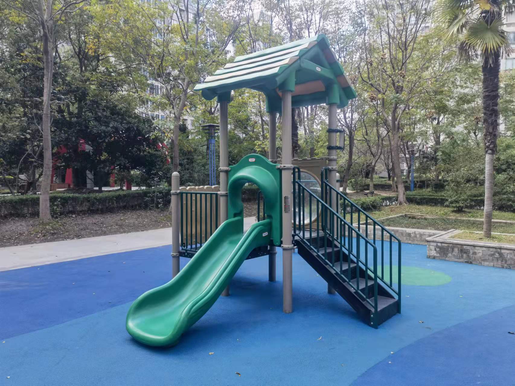 碩和城居委健身點(diǎn)