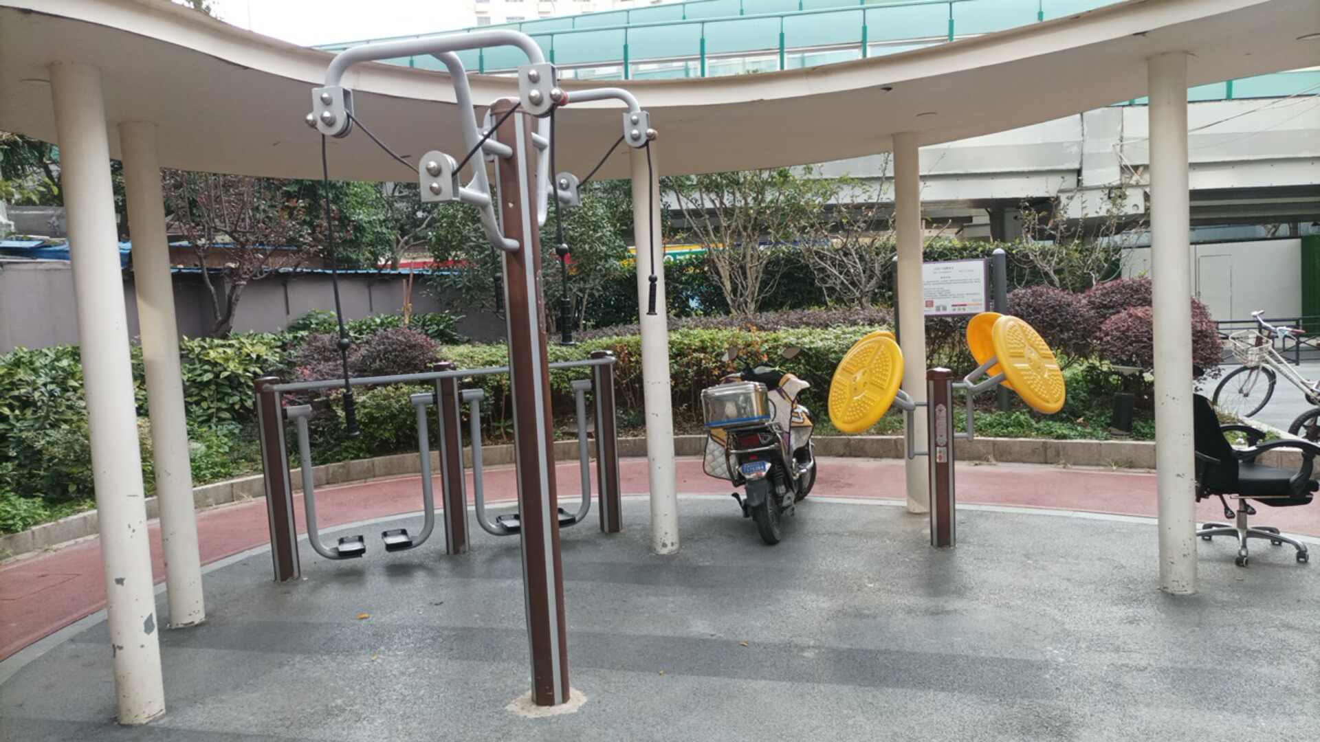 七彩廣場健身點