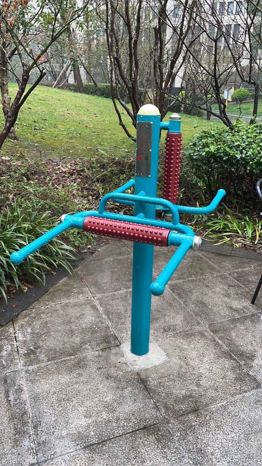 互動式腰背按摩器 互動式腰背按摩器