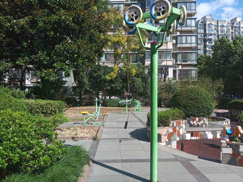 靜安區(qū)曹家渡街道中行居委健身點(diǎn) （萬航渡路433弄）