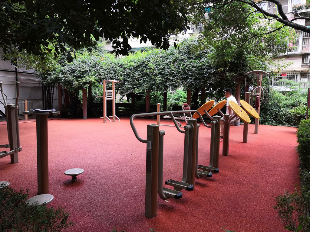 國(guó)順東路26弄居委市民益智健身點(diǎn)