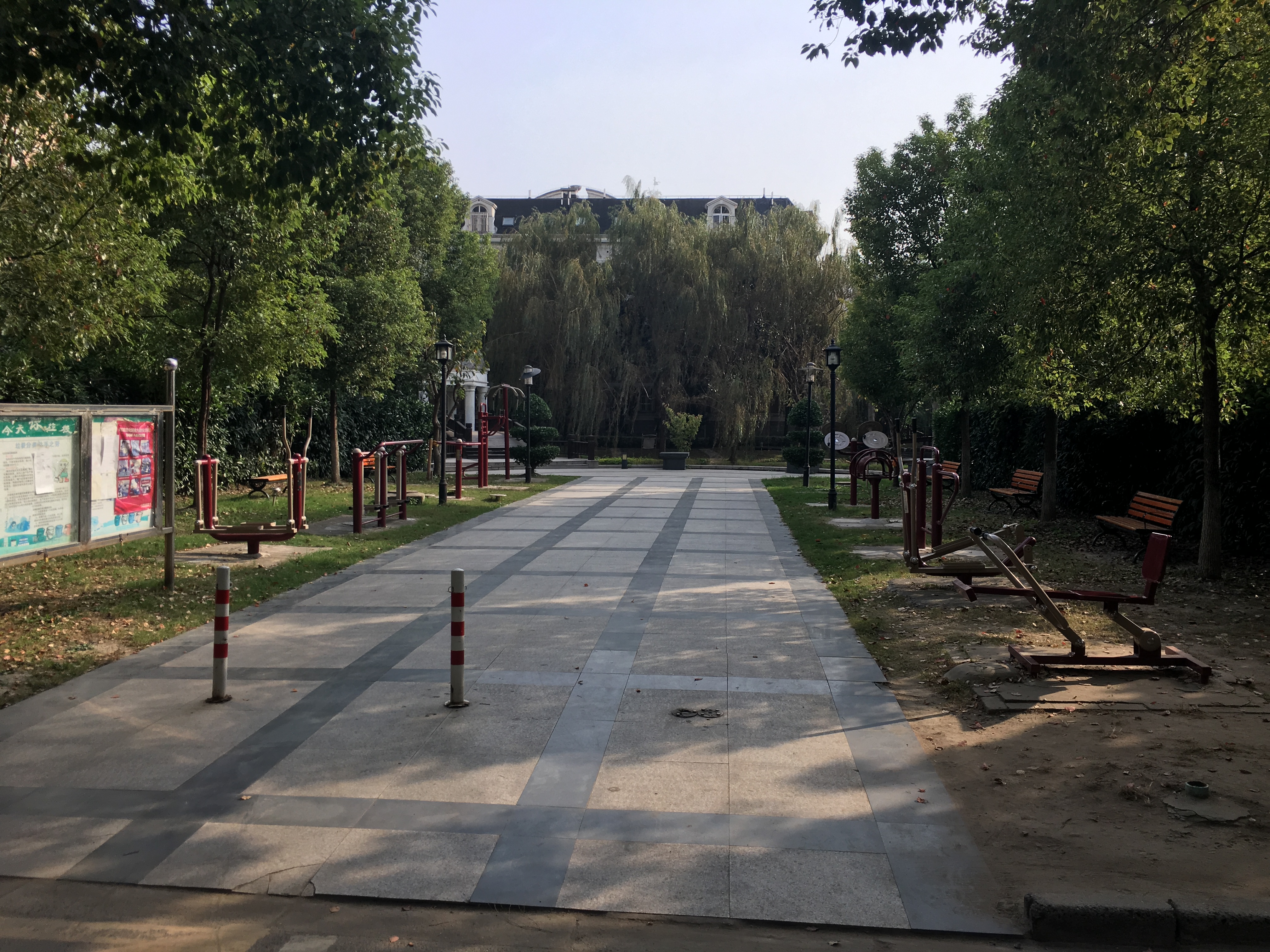 西南名苑健身點2