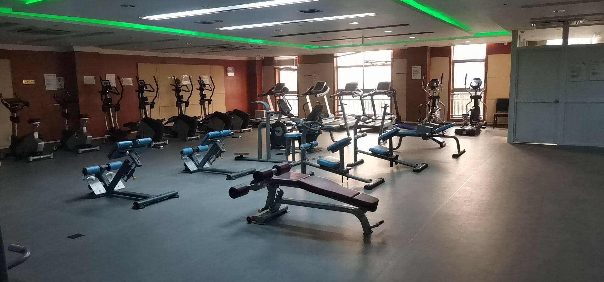 騎馬機(jī) 騎馬機(jī)