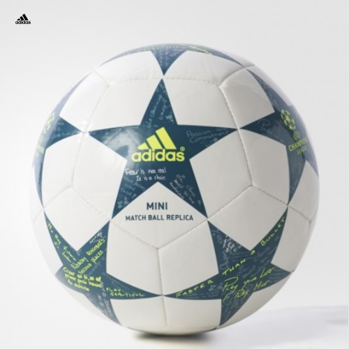阿迪達斯AP0380足球