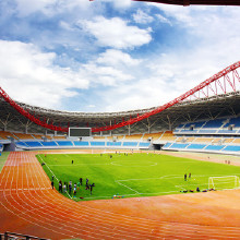 江河體育透氣型塑膠跑道賽事專用跑道材料 學(xué)校運(yùn)動(dòng)場(chǎng)地塑膠跑道