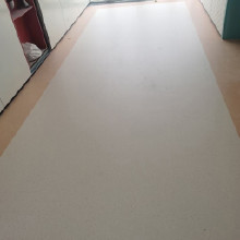 西安秀泊地坪工程，運(yùn)動場地坪工程，塑膠跑道地坪，丙烯酸球場地坪，硅pu彈性運(yùn)動地板，pvc彈性運(yùn)動地板，