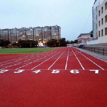 華展體育塑膠跑道翻新 塑膠跑道維修 塑膠跑道修補(bǔ) 塑膠跑道重新噴面 室外塑膠跑道  塑膠跑道承接全國施工 塑膠跑道工程